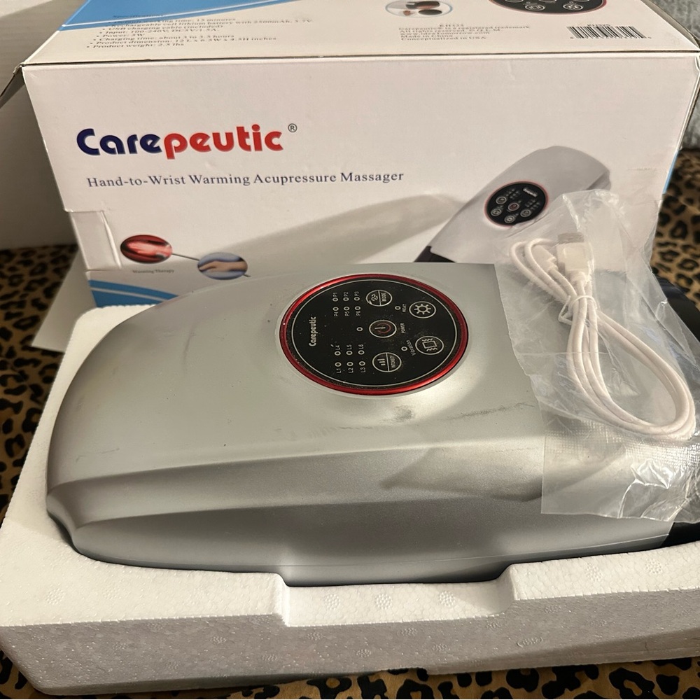 Hand massager